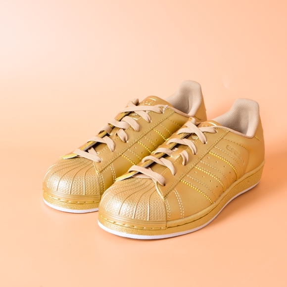 adidas Shoes - NWOT Adidas Superstar Shell Toes Gold Metallic